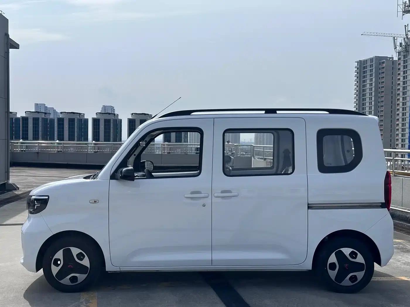 Wuling Sunshine New Energy 2025 Model 305km/h Progressive Edition — миниатюра 3