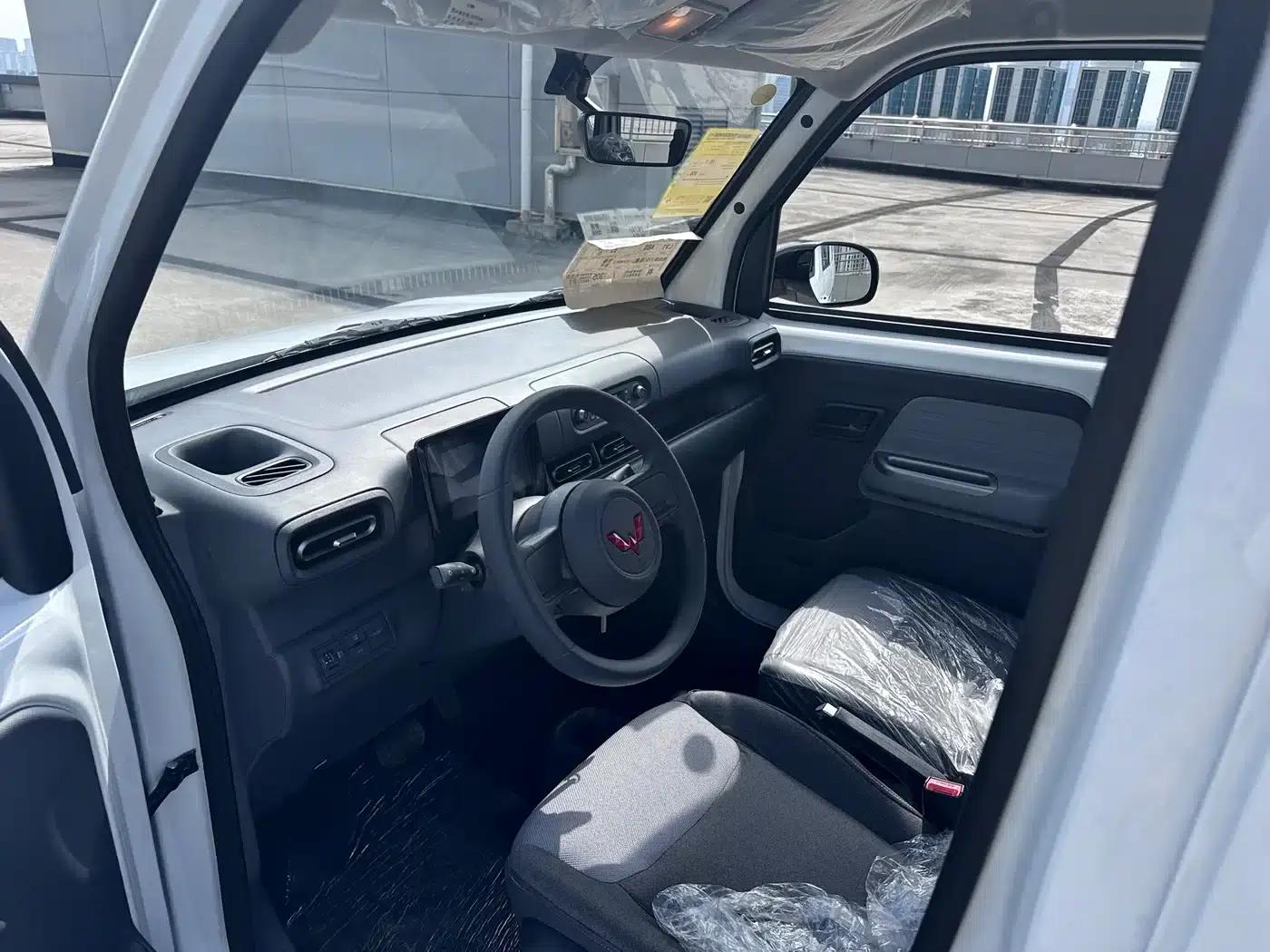 Wuling Sunshine New Energy 2025 Model 305km/h Progressive Edition — миниатюра 4