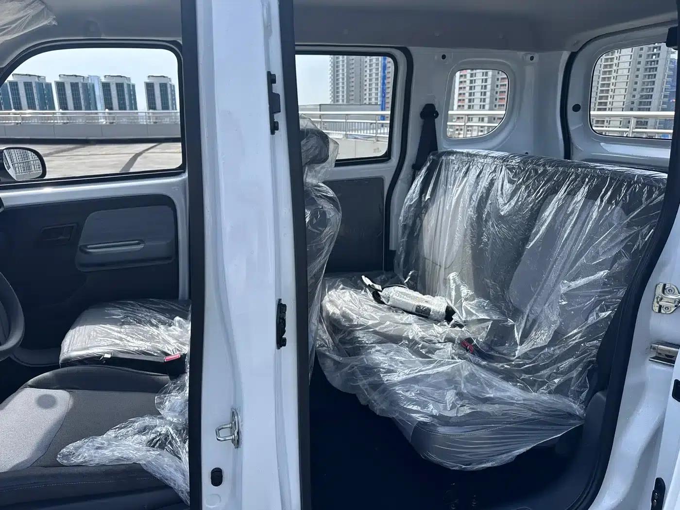 Wuling Sunshine New Energy 2025 Model 305km/h Progressive Edition — миниатюра 5