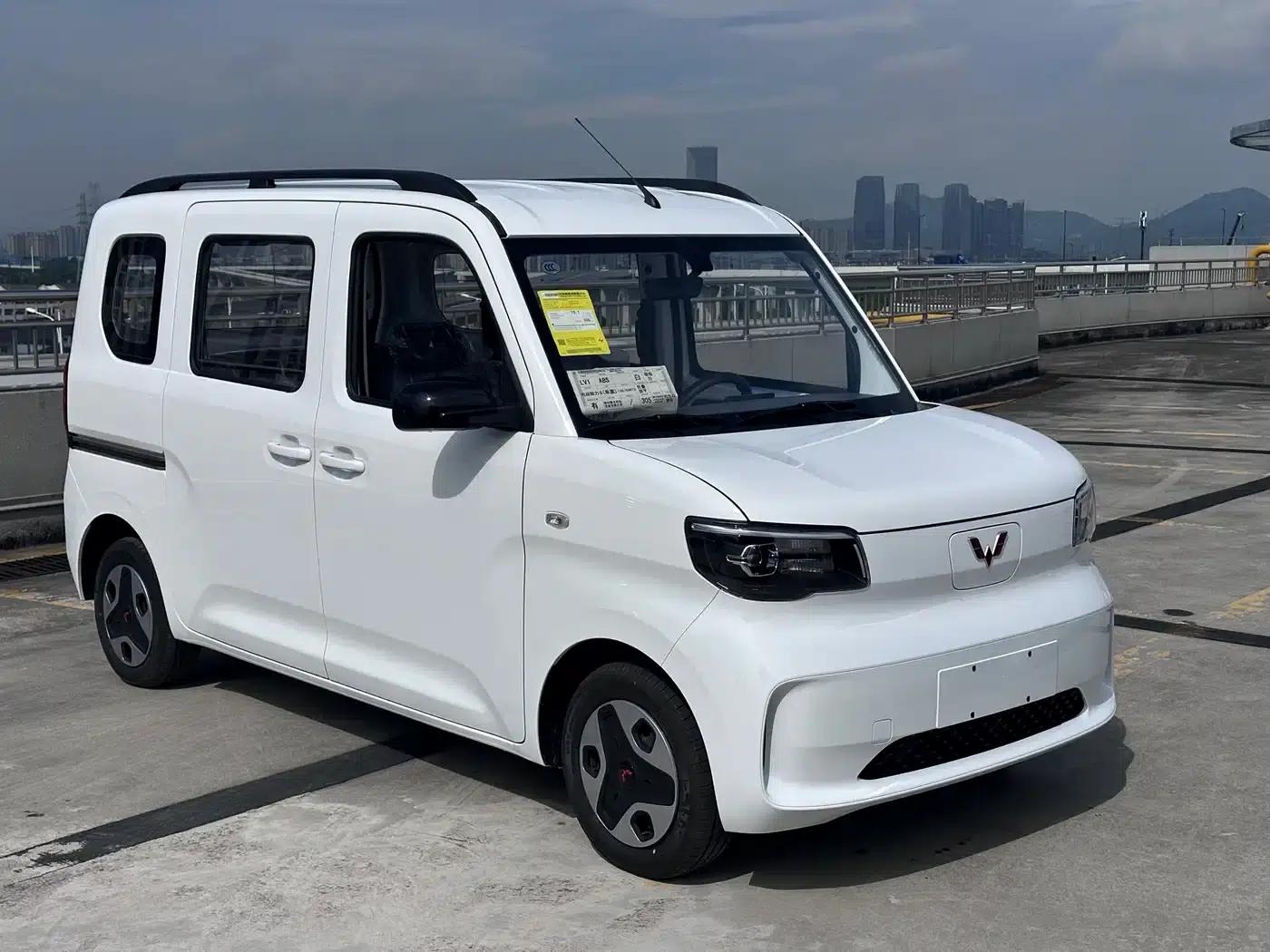 Wuling Sunshine New Energy 2025 Model 305km/h Progressive Edition — миниатюра 9