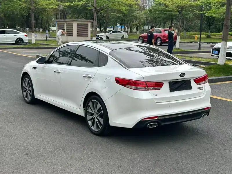 Kia K5 2016 2.0L Automatic PRM — миниатюра 4