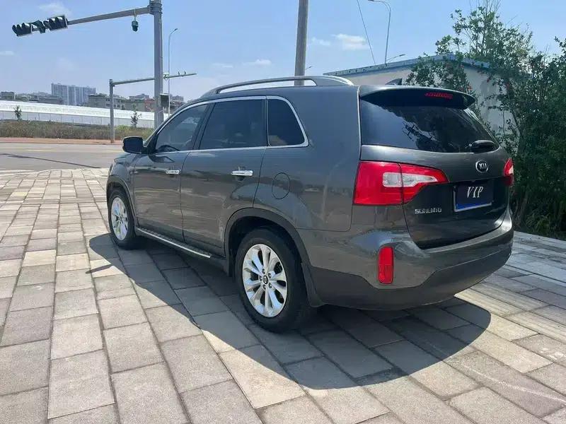2013 Sorento 2.4L 5-seater Petrol Luxury Edition — миниатюра 4