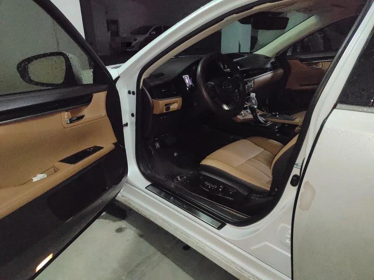 Lexus ES 2015 300h Comfort Edition — миниатюра 16