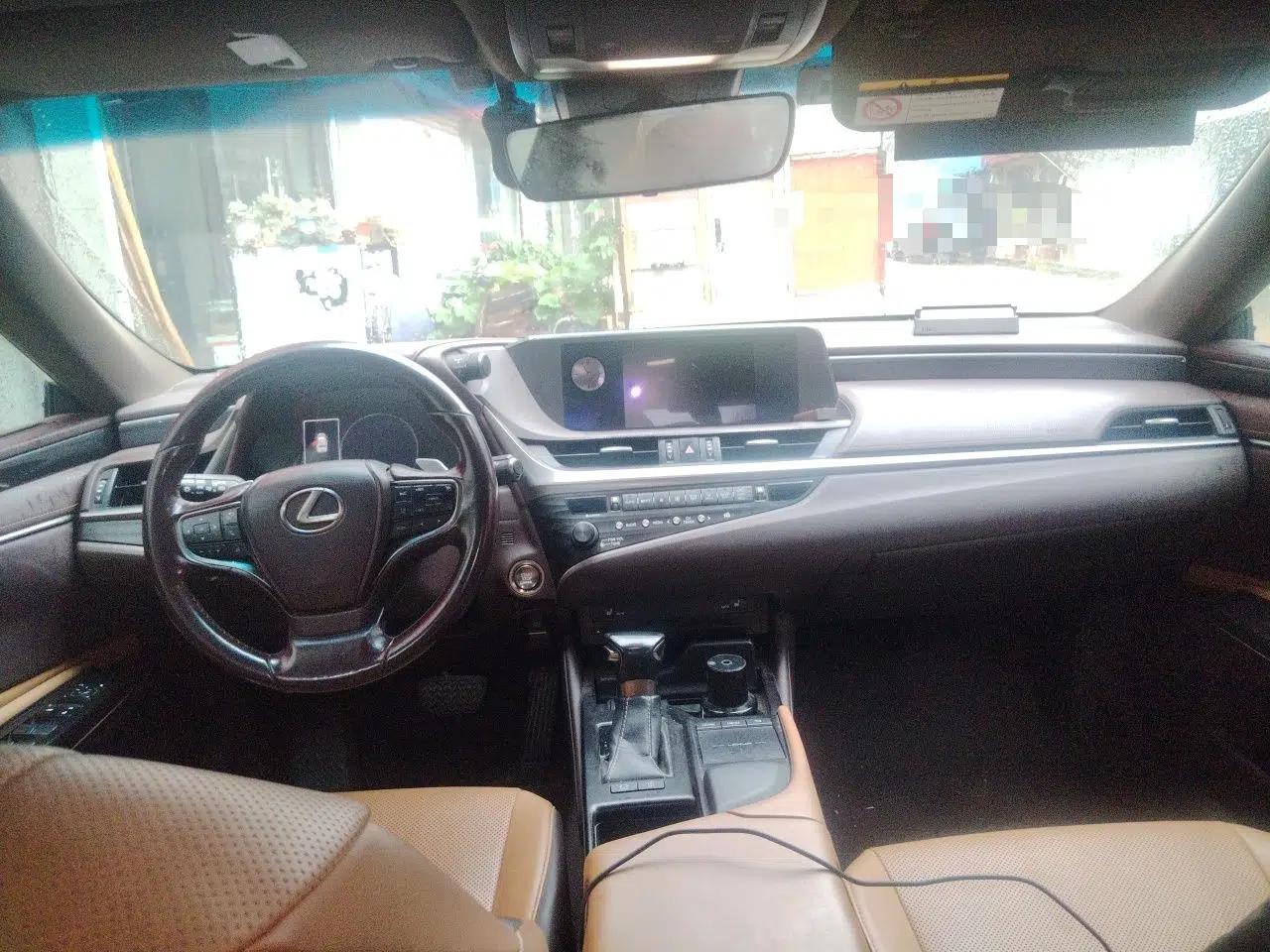 Lexus ES 2018 200 Excellence Edition China V Standard — миниатюра 9