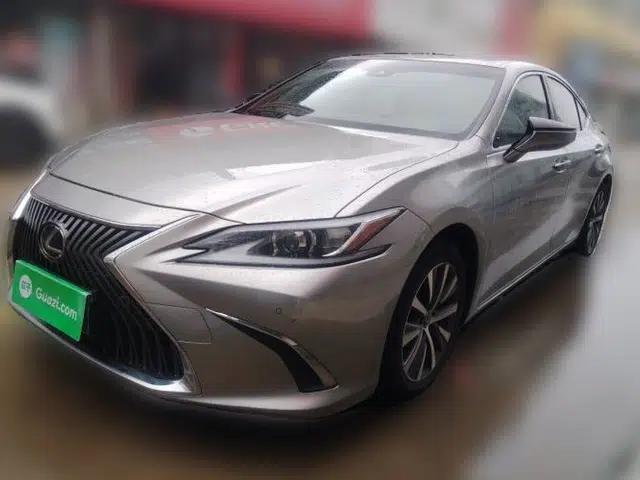 Lexus ES 2018 200 Excellence Edition China V Standard