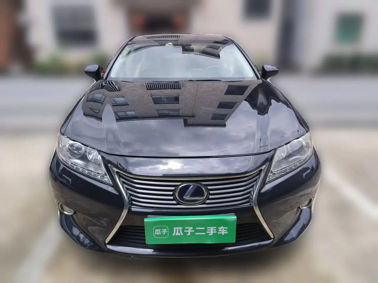 Lexus ES 2013 300h Elite Edition — миниатюра 2