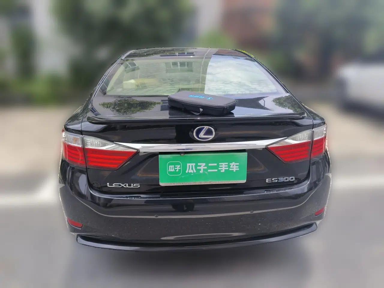 Lexus ES 2013 300h Elite Edition — миниатюра 5