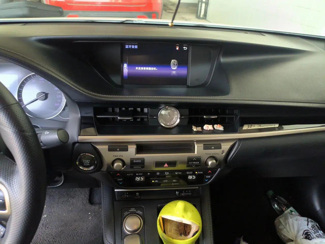 Lexus ES 2017 200 30th Anniversary Edition — миниатюра 13