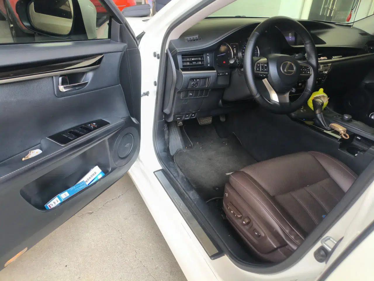 Lexus ES 2017 200 30th Anniversary Edition — миниатюра 16