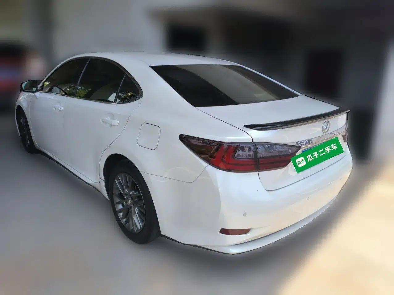 Lexus ES 2017 200 30th Anniversary Edition — миниатюра 4