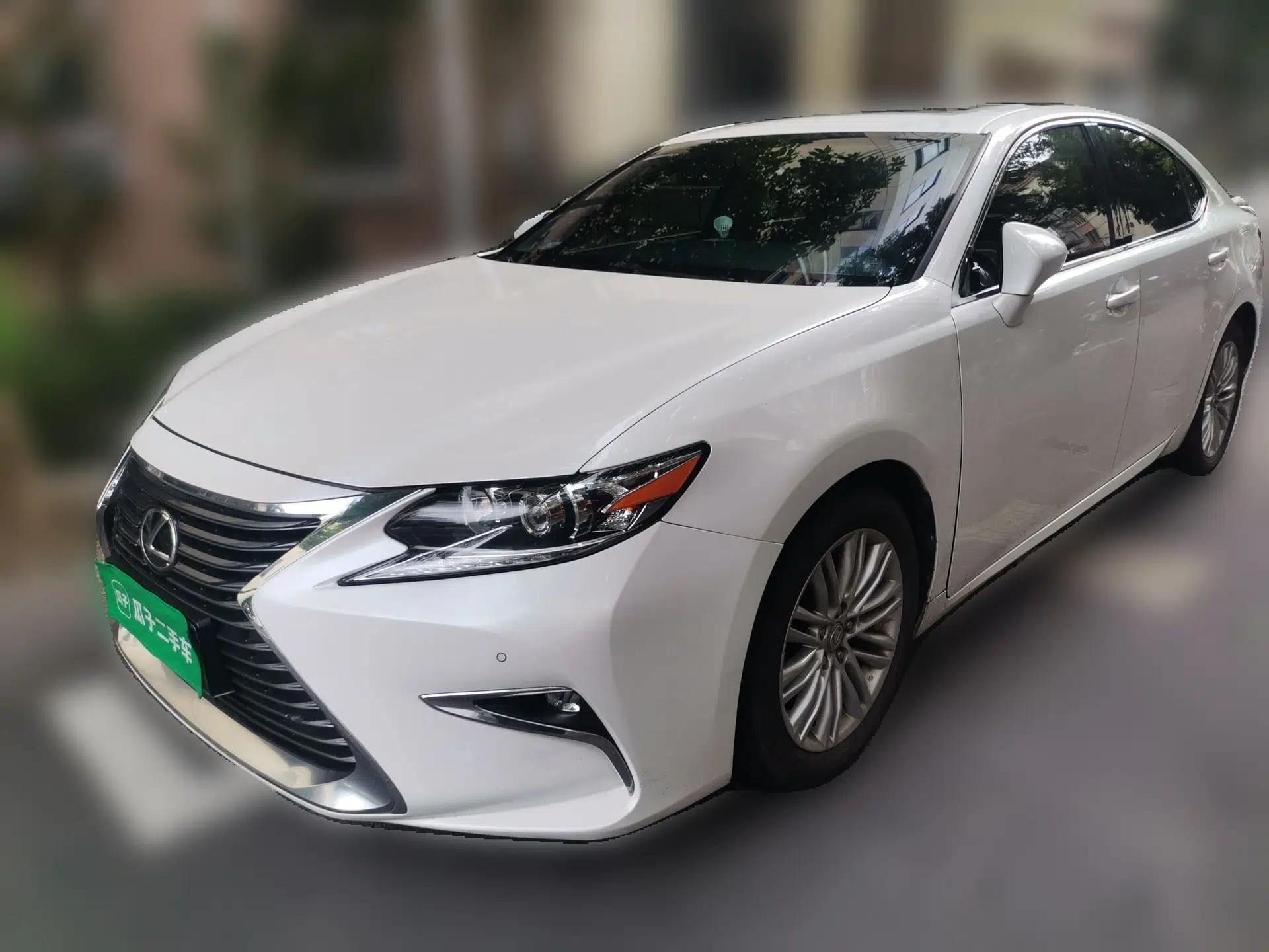 Lexus ES 2015 200 Elite Edition — миниатюра 1
