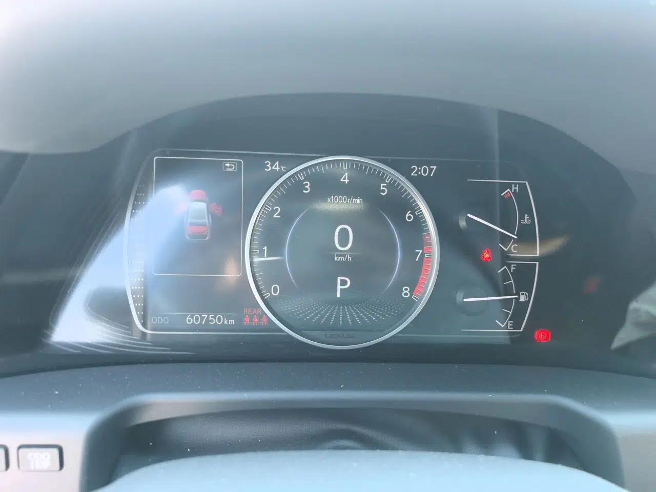 Lexus ES 2023 200 Excellence Edition — миниатюра 11