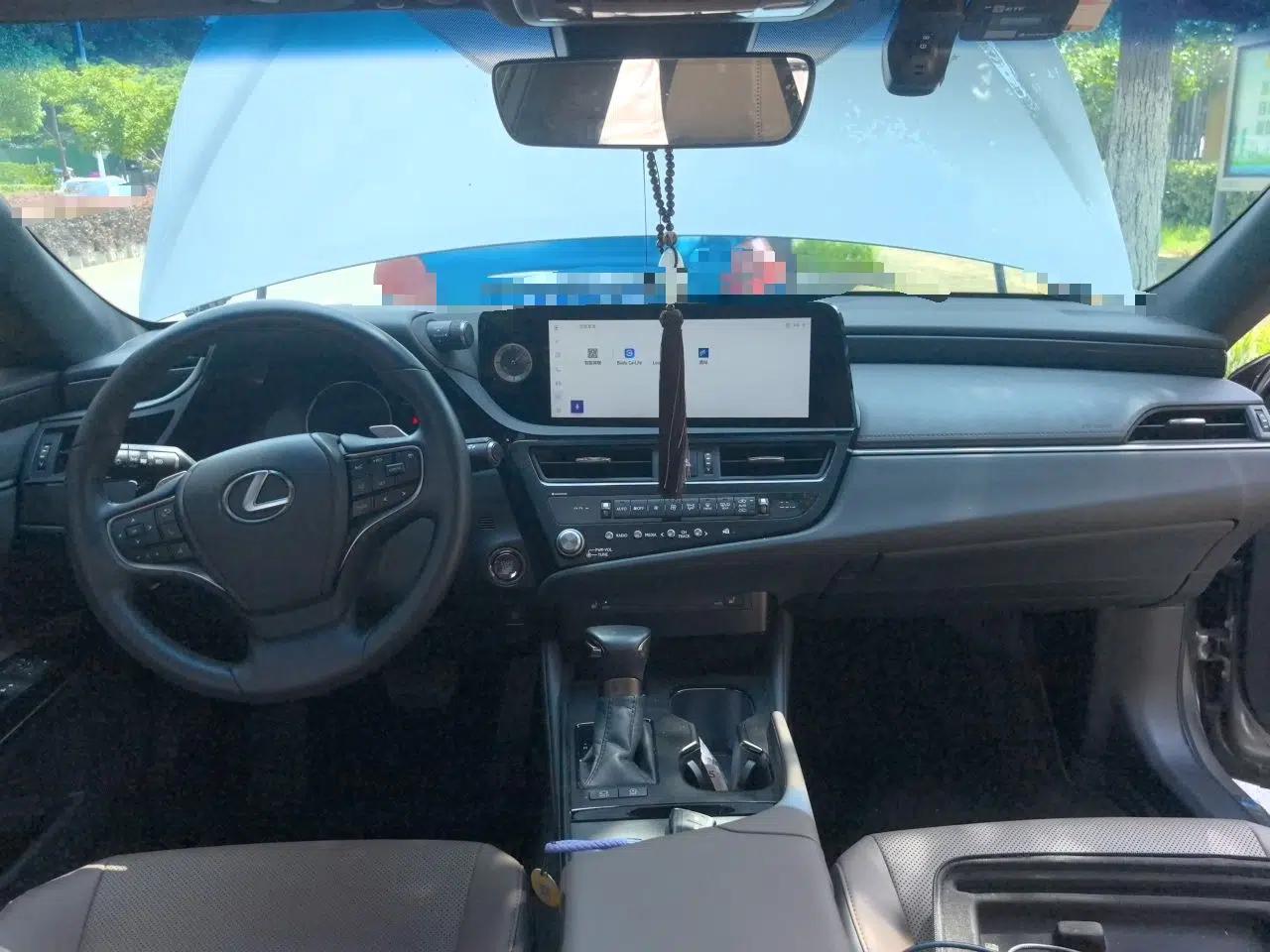 Lexus ES 2023 200 Excellence Edition — миниатюра 9