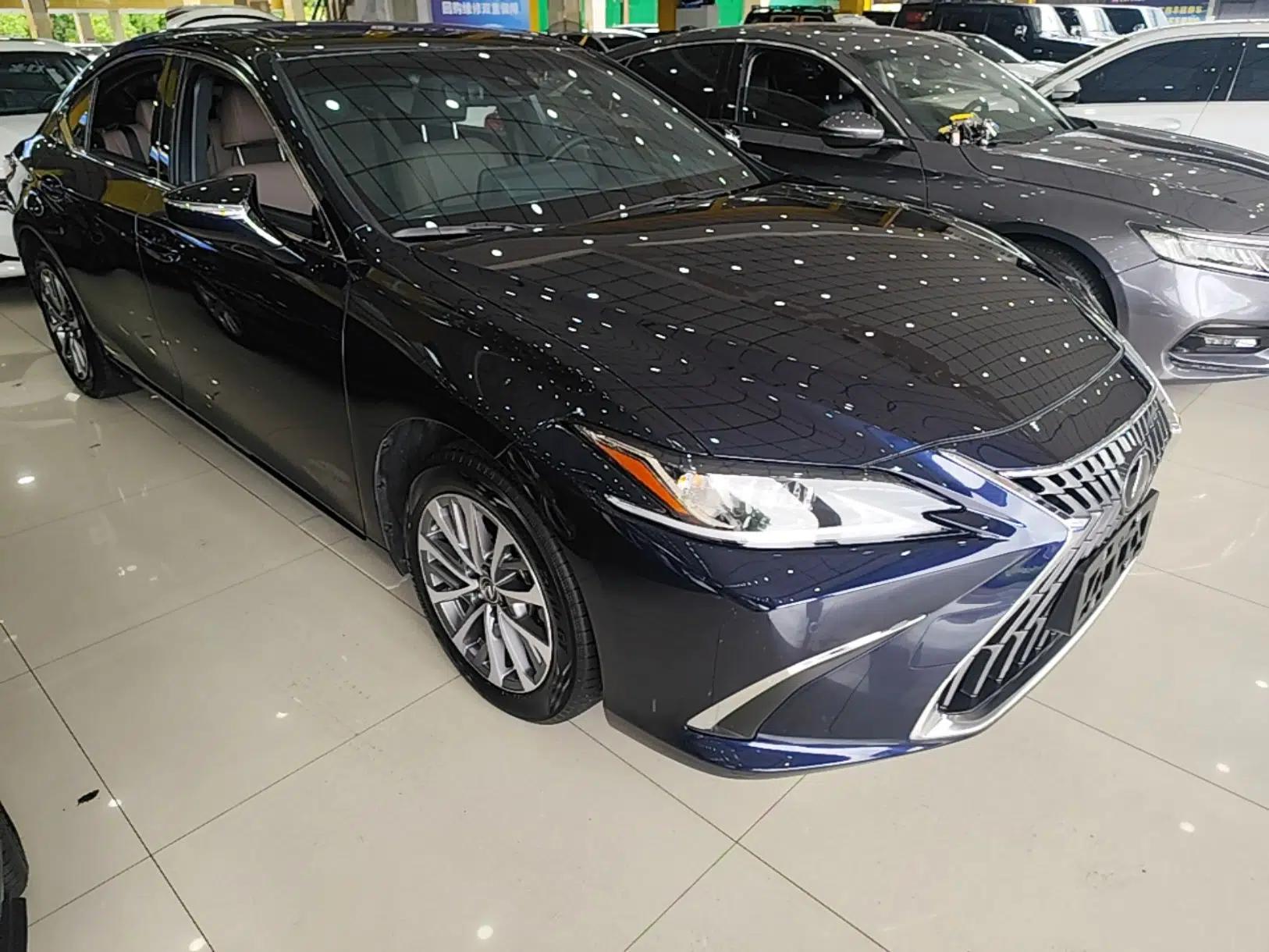 Lexus ES 2024 200 Premium Edition — миниатюра 3