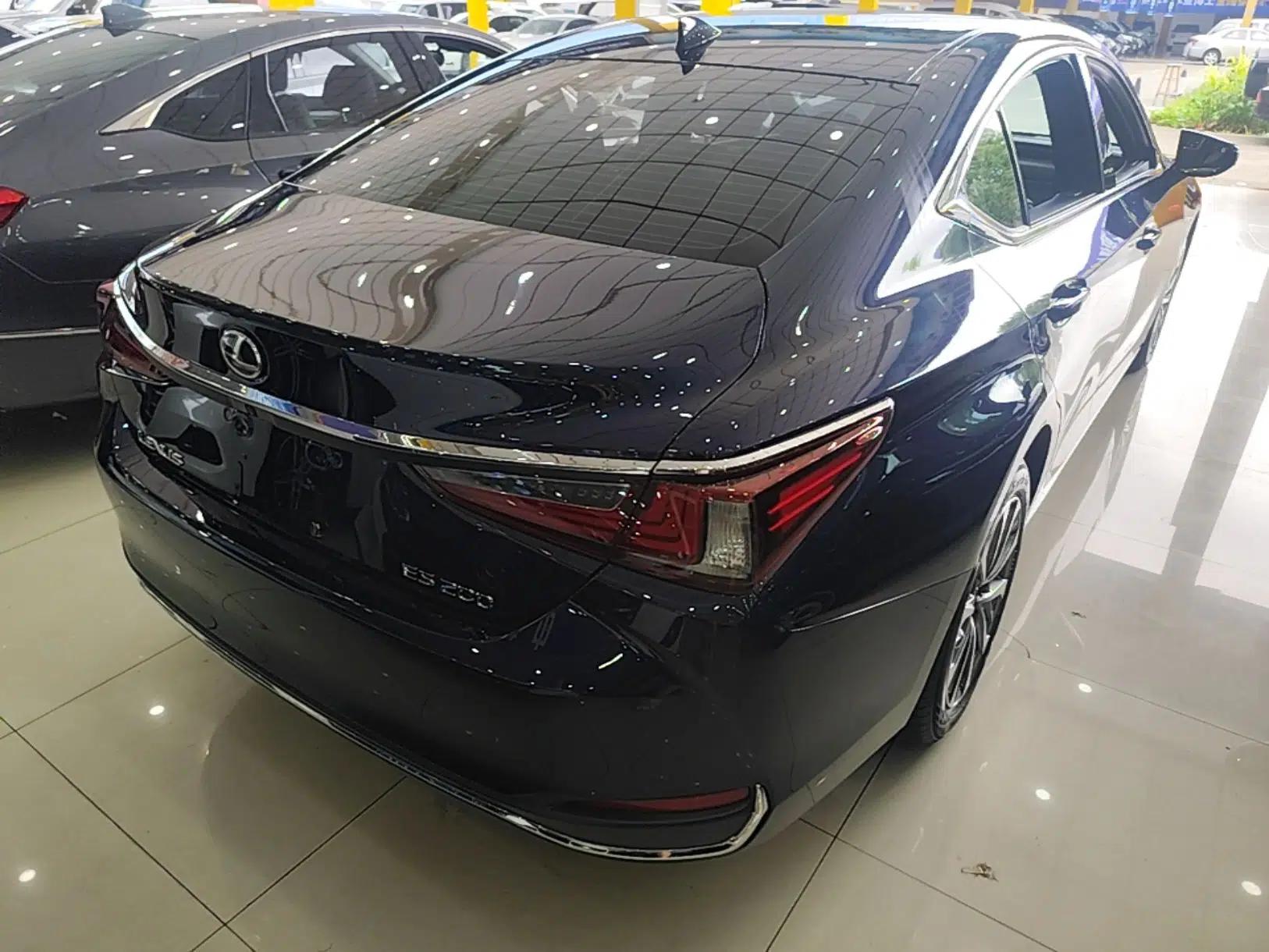 Lexus ES 2024 200 Premium Edition — миниатюра 6