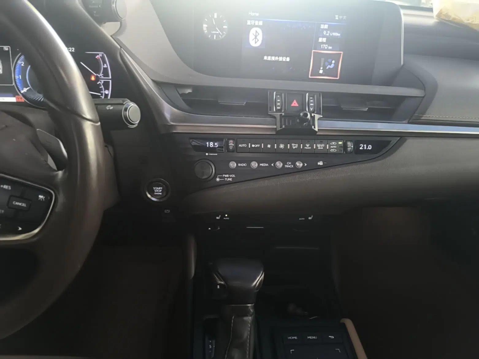 Lexus ES 2018 200 Excellence Edition China V Standard — миниатюра 15