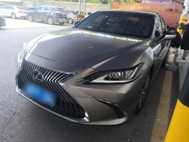 Lexus ES 2018 200 Excellence Edition China V Standard