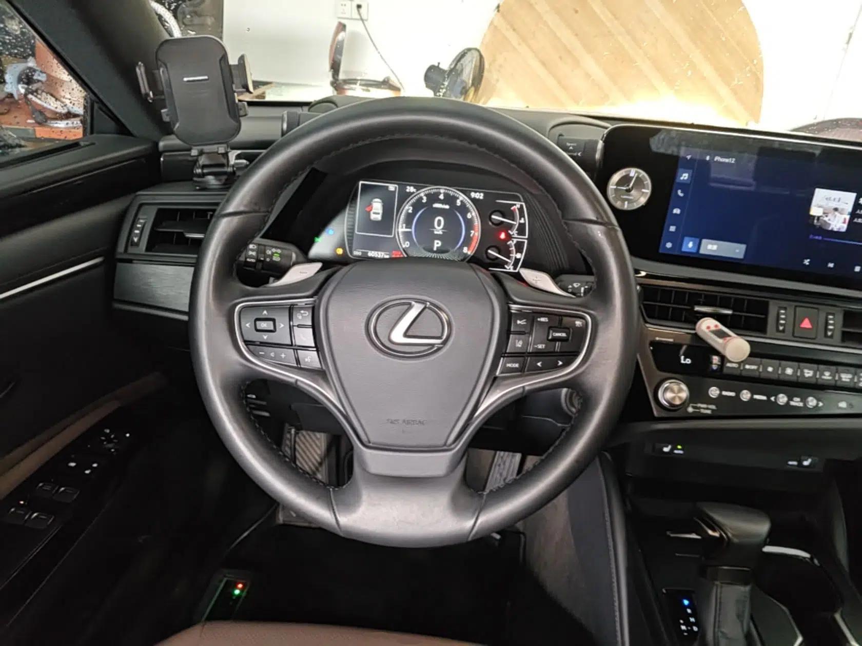 Lexus ES 2023 200 Excellence Edition — миниатюра 13