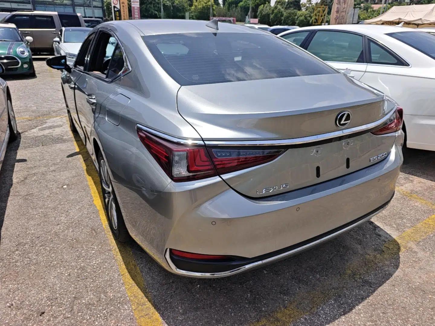 Lexus ES 2020 200 Excellence Edition — миниатюра 4