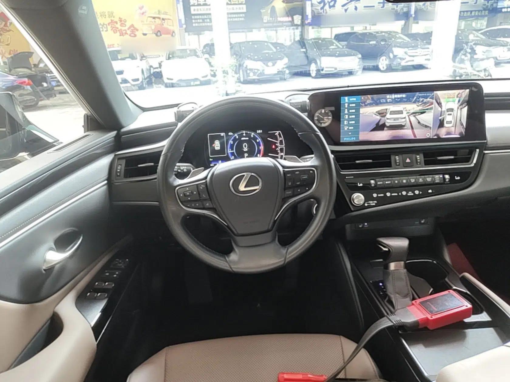 Lexus ES 2023 200 Excellence Edition — миниатюра 13