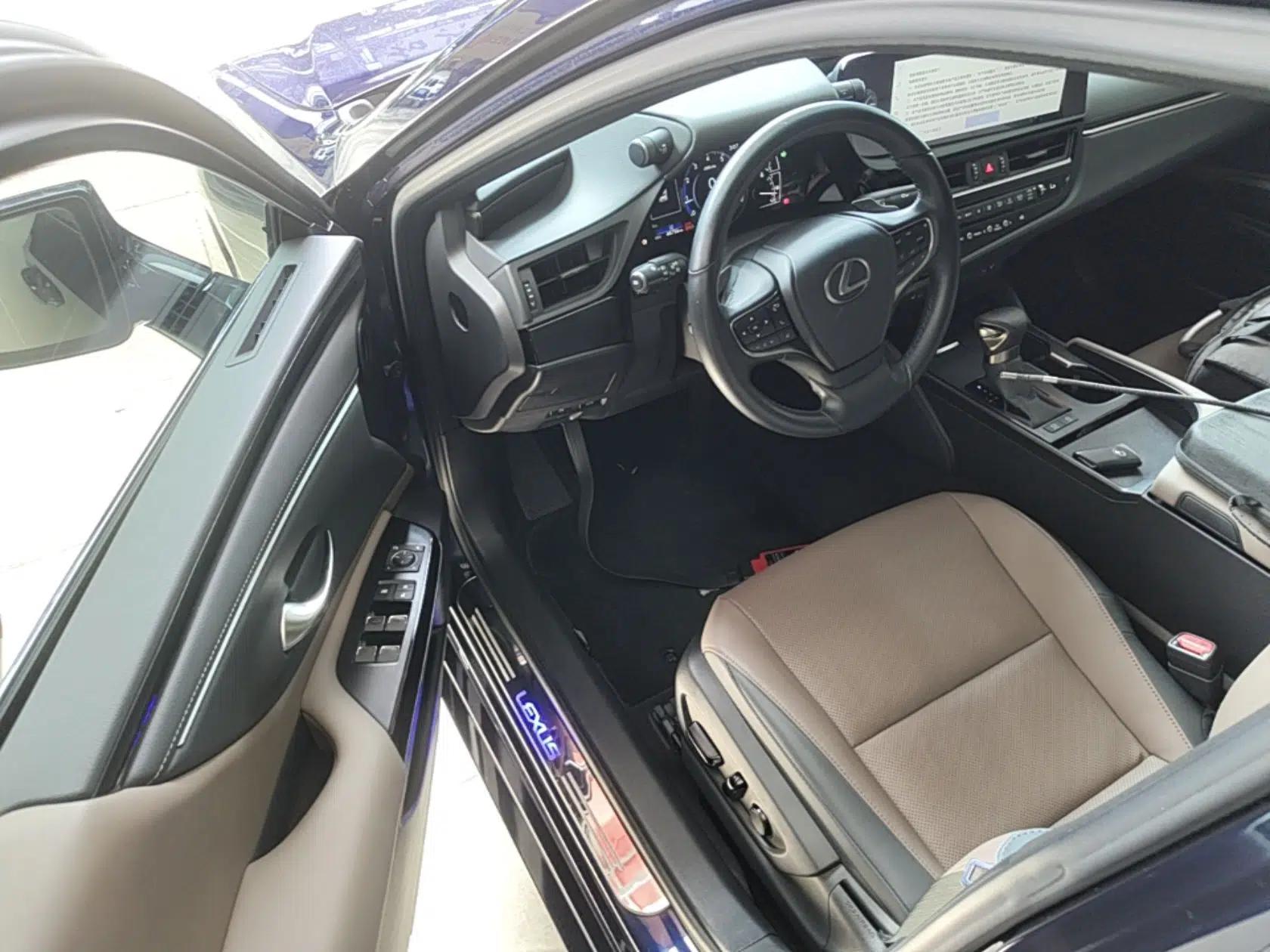 Lexus ES 2023 200 Excellence Edition — миниатюра 18