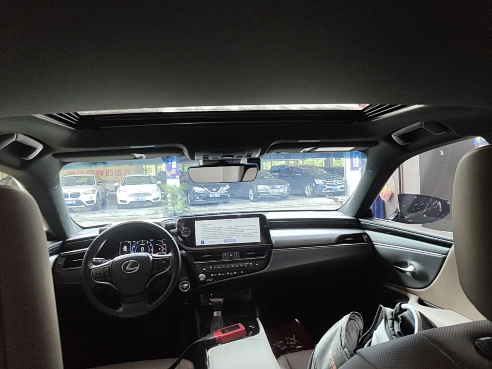 Lexus ES 2023 200 Excellence Edition — миниатюра 21