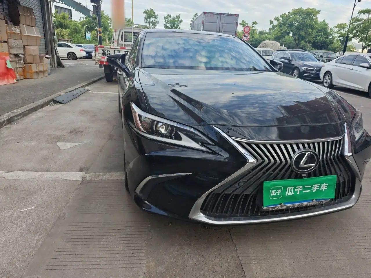 Lexus ES 2020 200 Excellence Edition — миниатюра 7