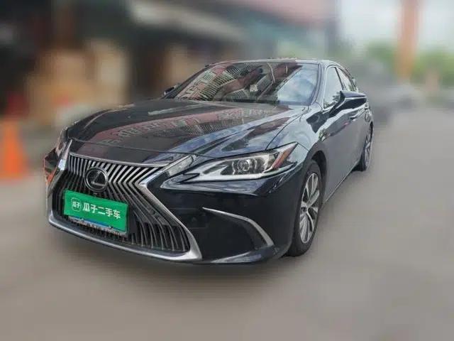 Lexus ES 2020 200 Excellence Edition