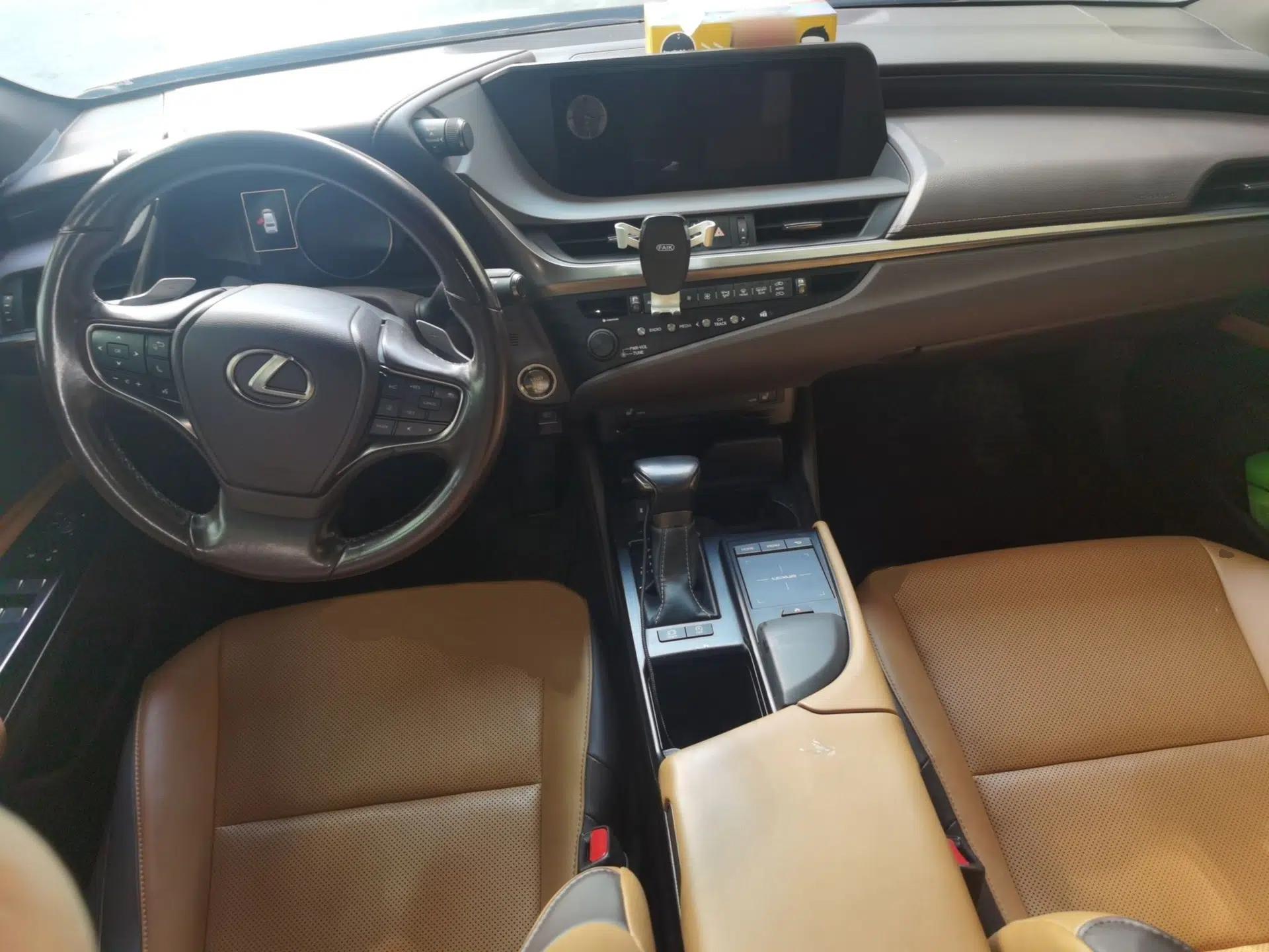 Lexus ES 2020 200 Excellence Edition — миниатюра 18
