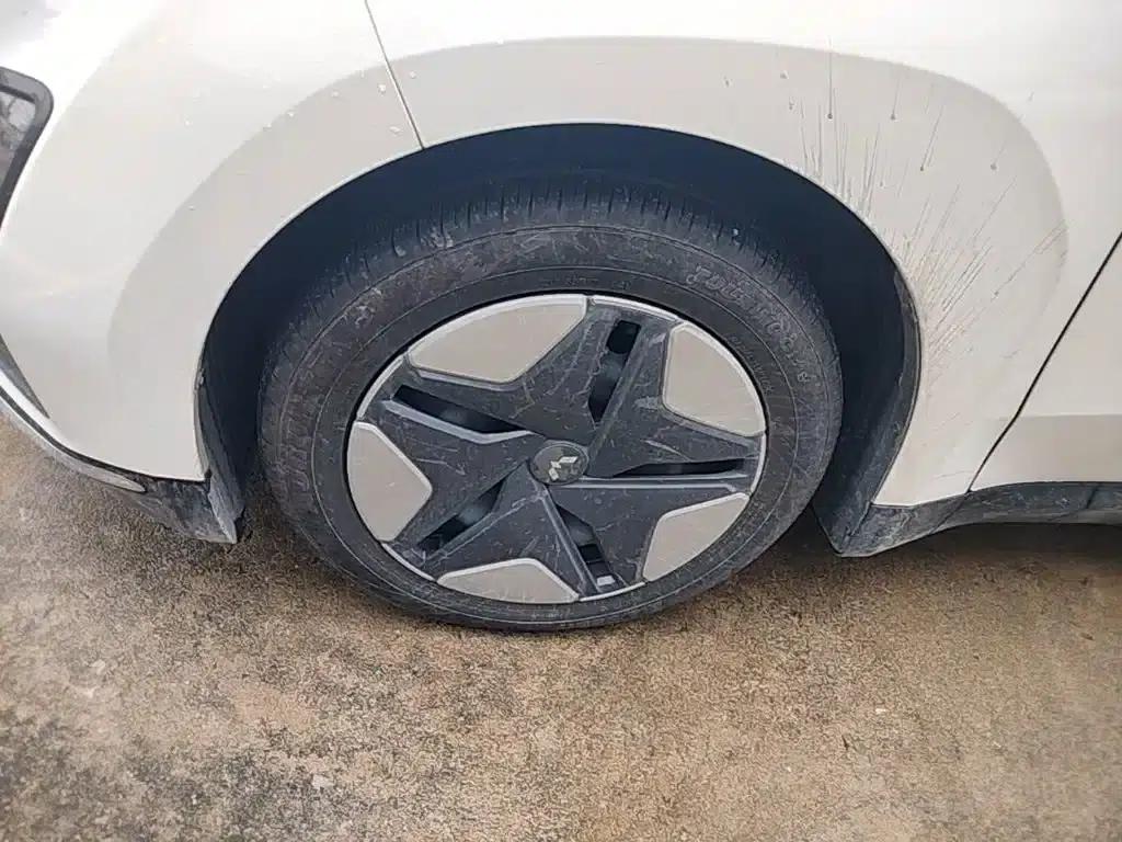 Wuling E5 2024 Model 410km Standard Edition — миниатюра 23