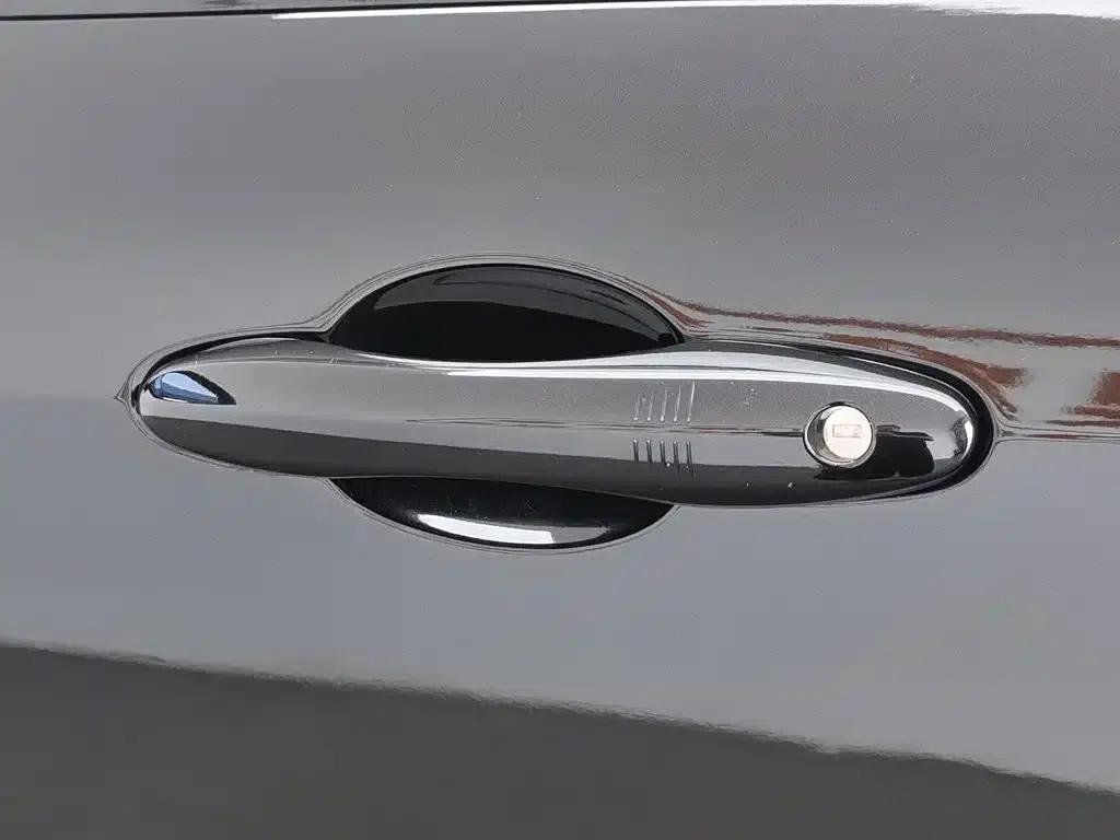 Weipai VV7 2017 2.0T Super Luxury Edition — миниатюра 18