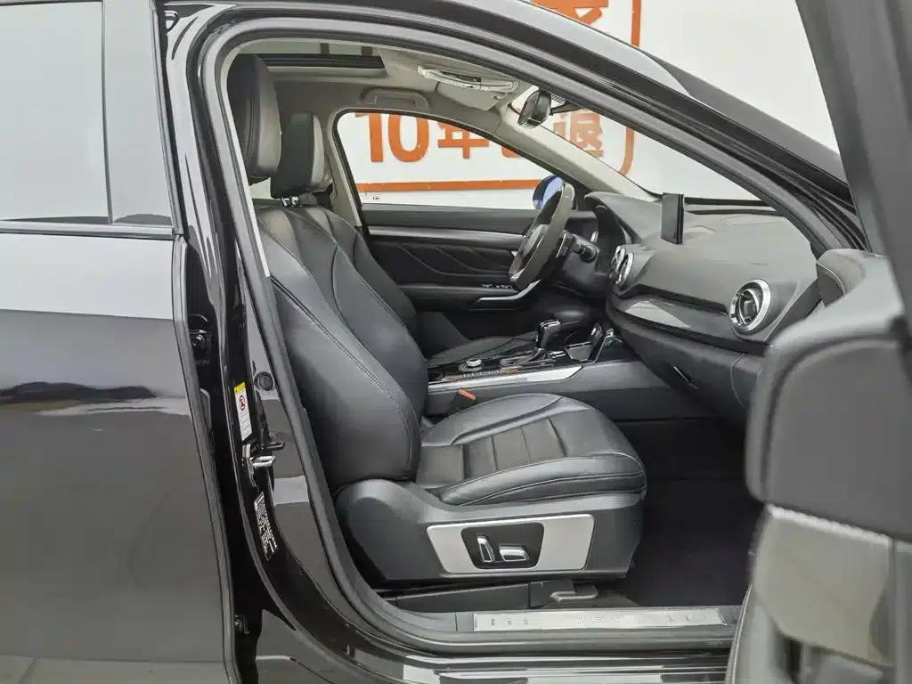 Weipai VV7 2017 2.0T Super Luxury Edition — миниатюра 23