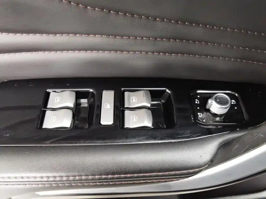 Weipai VV7 2017 2.0T Super Luxury Edition — миниатюра 9
