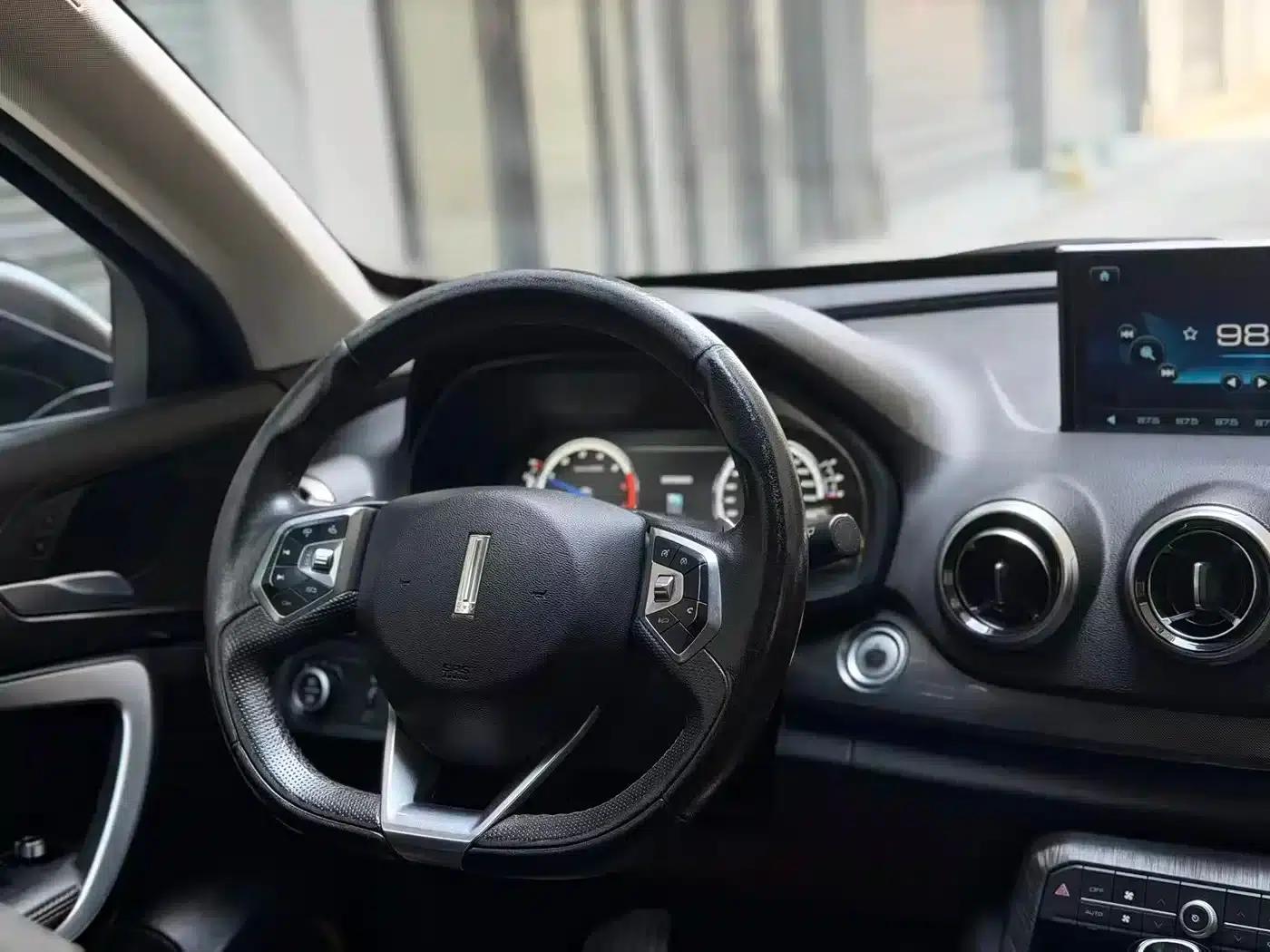 Wey VV7 2017 2.0T Luxury Edition — миниатюра 5