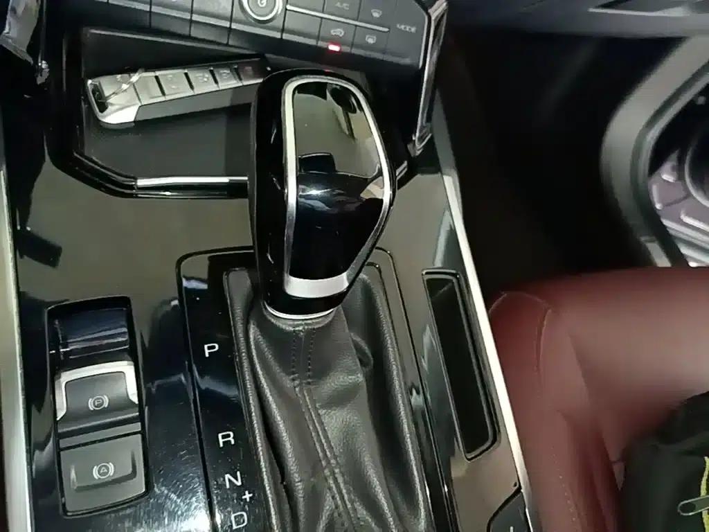Weipai VV7 2017 2.0T Flagship Edition — миниатюра 14