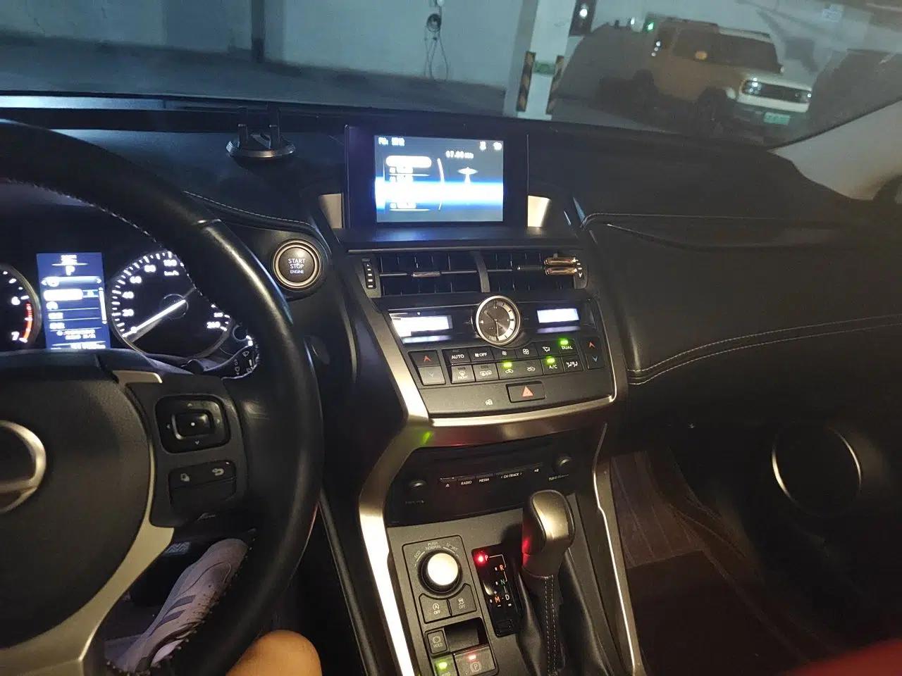 Lexus NX 2015 200 Front-Wheel Drive X-Trail SE Edition — миниатюра 13