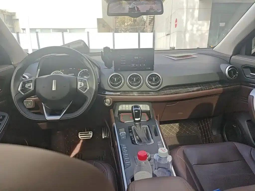 Wey VV5 2019 Upgraded Model 2.0T Two-Wheel Drive Flagship Edition (National V Emission Standard) — миниатюра 6