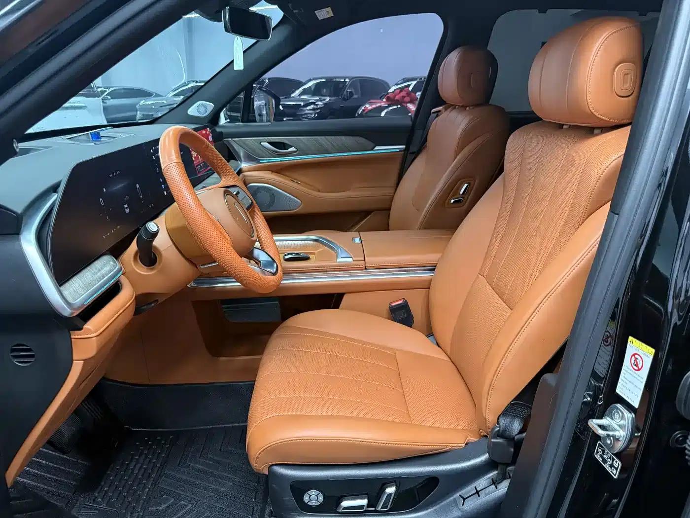 Weipai Lanshan 2023 Four-Wheel Drive Extended Range Edition — миниатюра 5