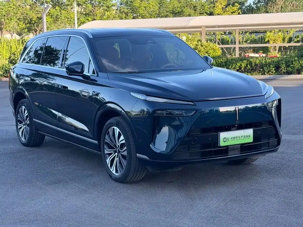 Weipai Lanshan 2023 Four-Wheel Drive Extended Range Edition — миниатюра 3