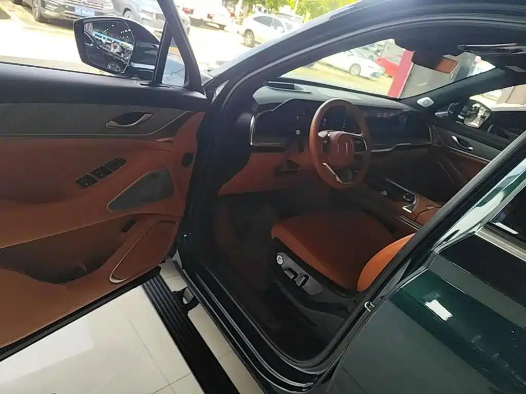 Weipai Lanshan 2023 Four-Wheel Drive Extended Range Edition — миниатюра 16
