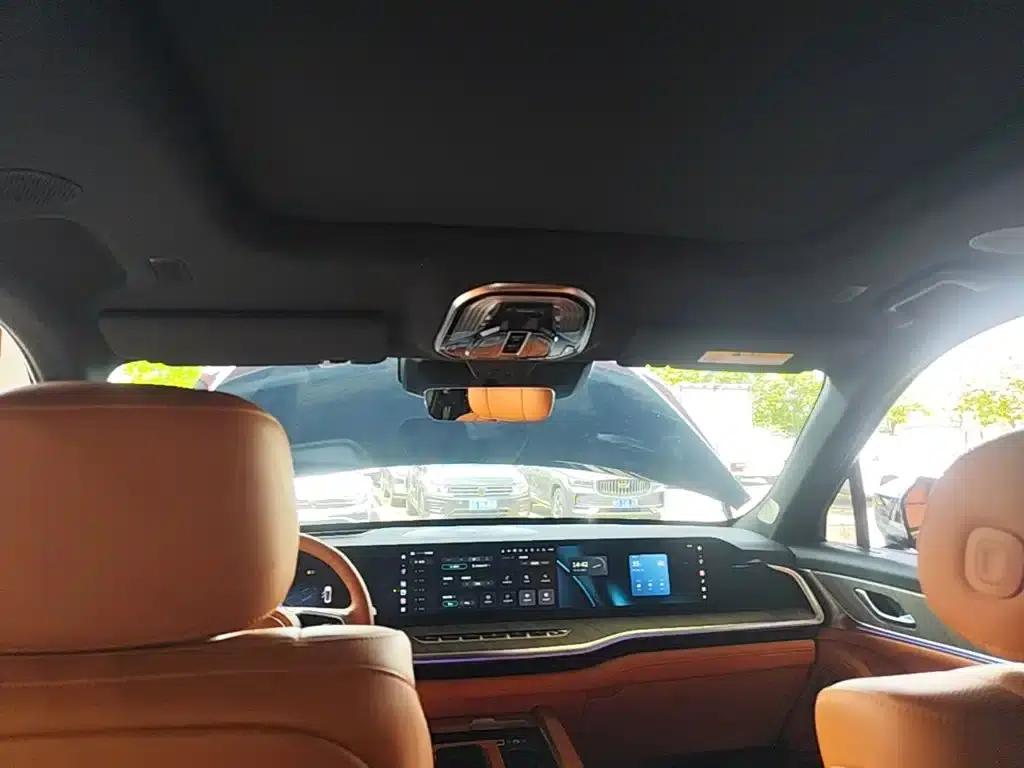 Weipai Lanshan 2023 Four-Wheel Drive Extended Range Edition — миниатюра 18
