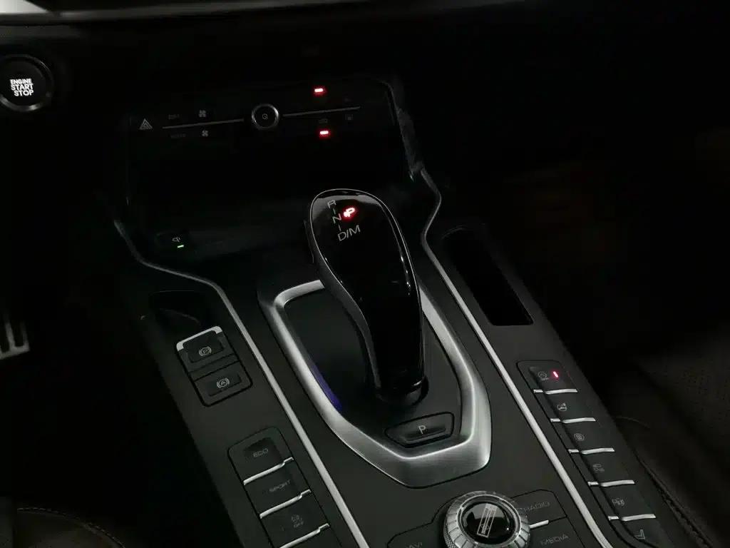Wey VV6 2018 2.0T 2WD Flagship Edition (National V Emission Standard) — миниатюра 13