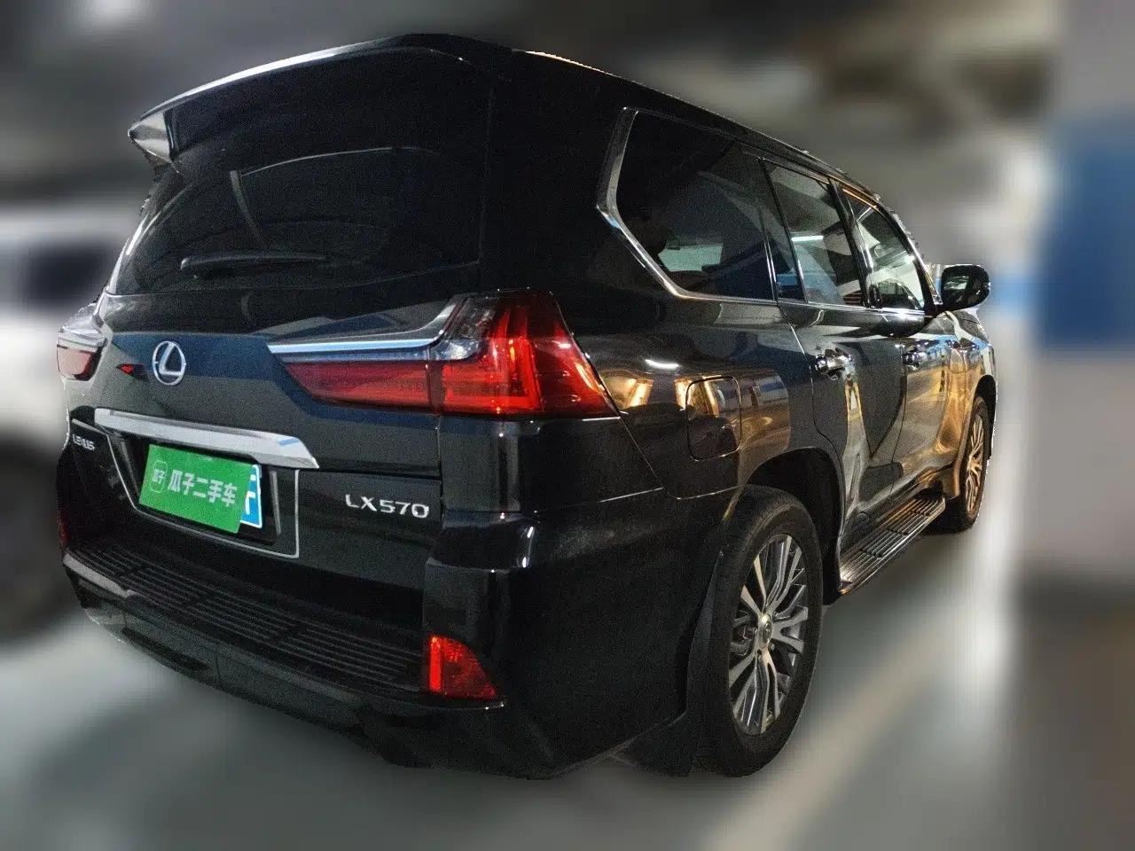 Lexus LX 2017 570 Dynamic Luxury Edition — миниатюра 6