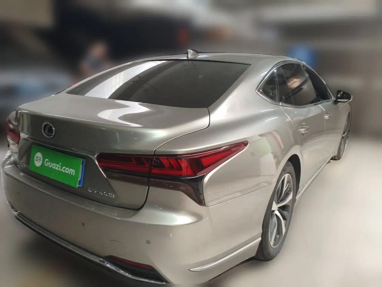 Lexus LS 2021 500h Excellence Edition — миниатюра 6