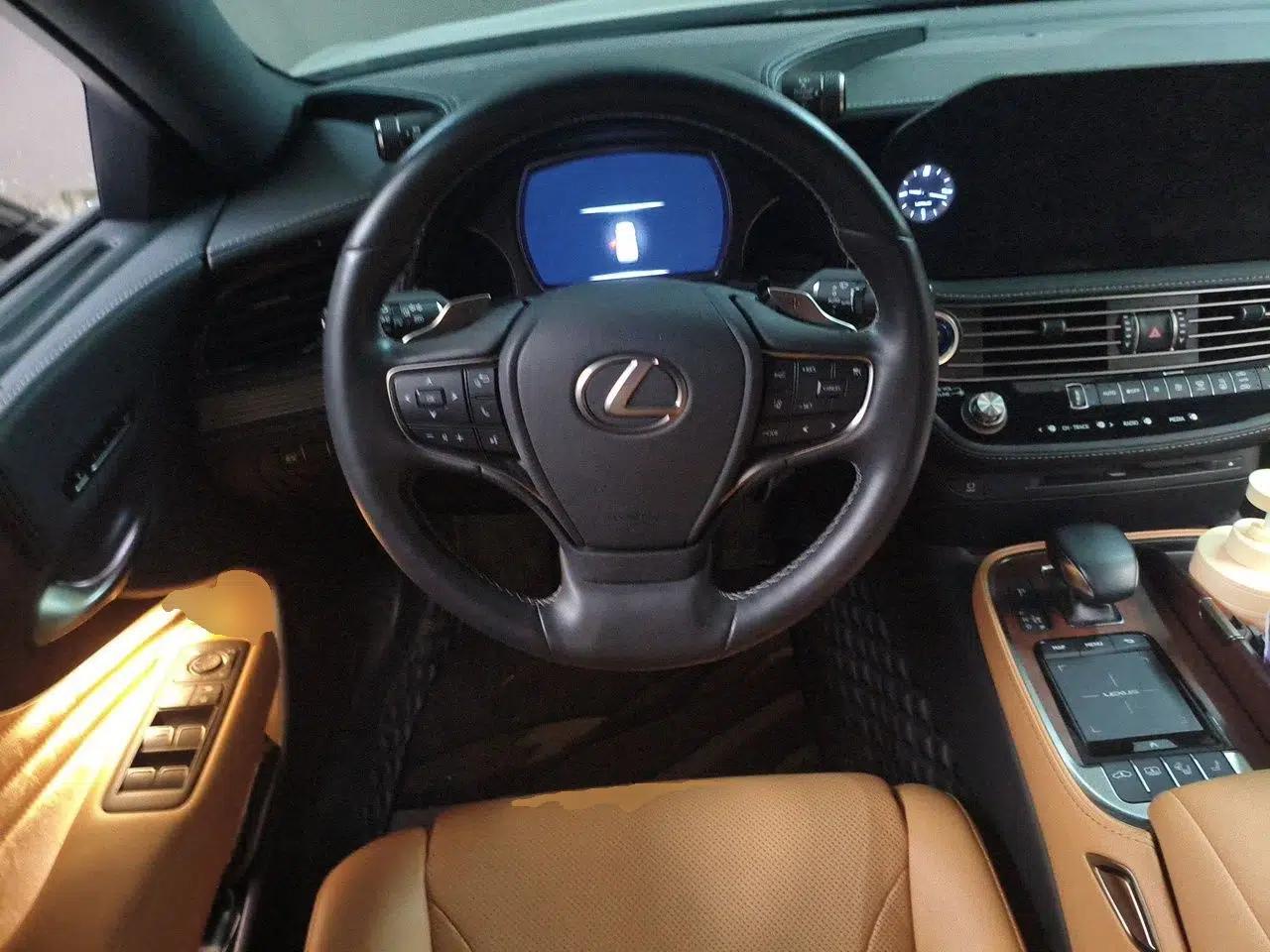 Lexus LS 2021 500h Excellence Edition — миниатюра 10