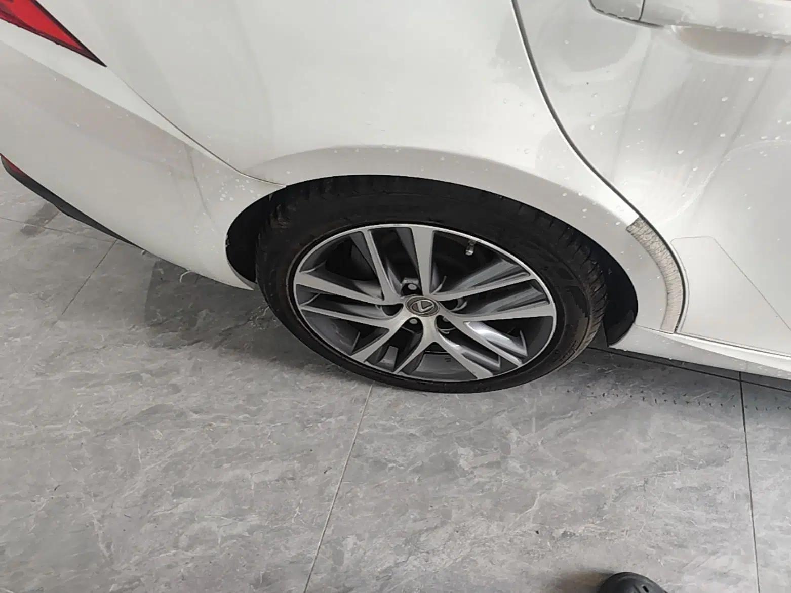Lexus IS 2017 300 FENGSHANG Edition — миниатюра 11
