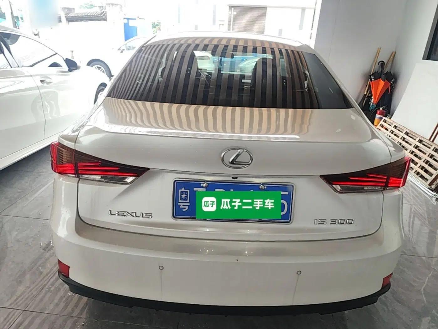 Lexus IS 2017 300 FENGSHANG Edition — миниатюра 5