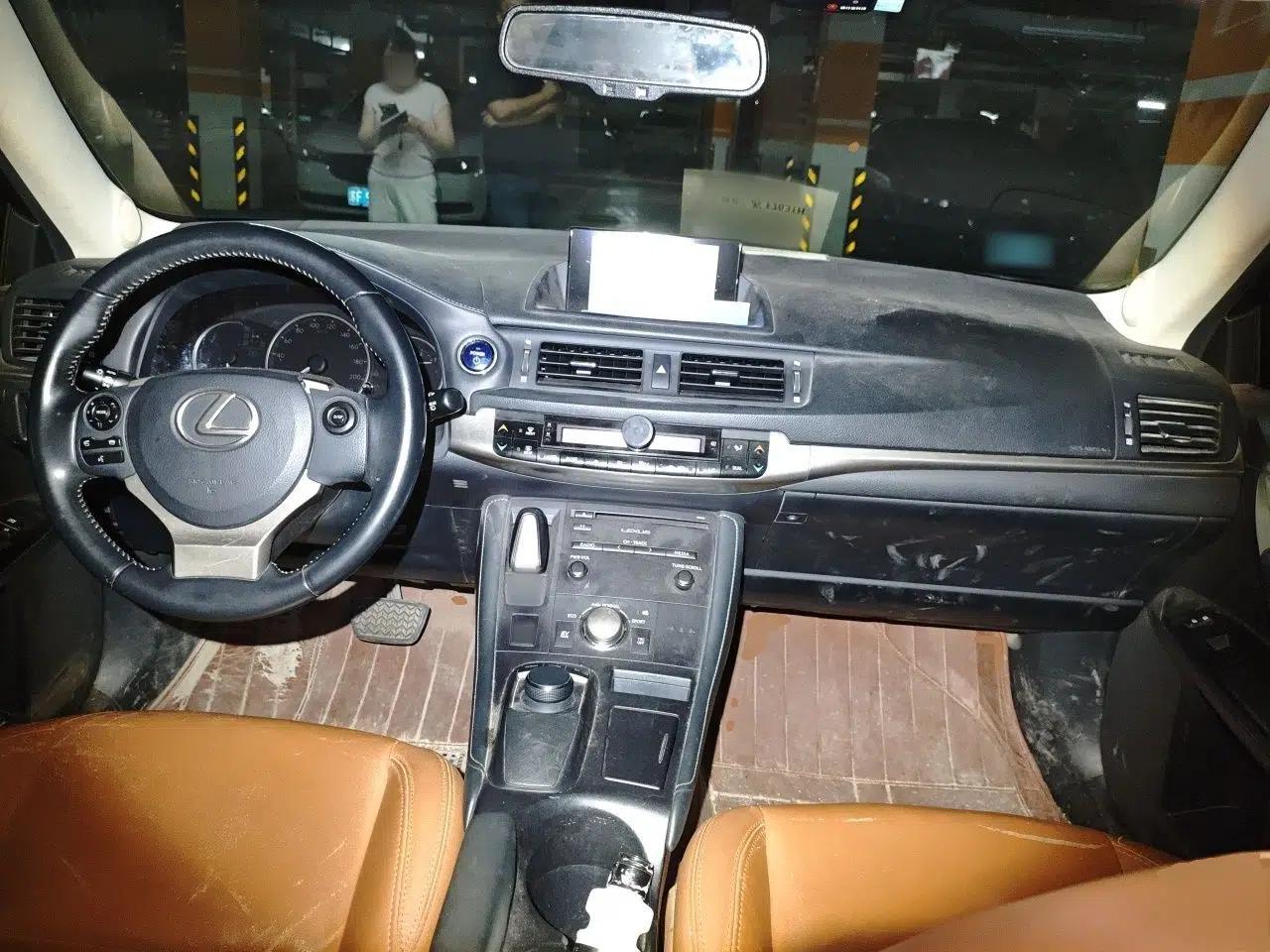Lexus CT 2014 CT200h Comfort Edition Two-Tone — миниатюра 9