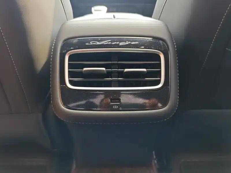Chery Arrizo 8 2025 Model 1.6TGDI DCT Smart — миниатюра 7