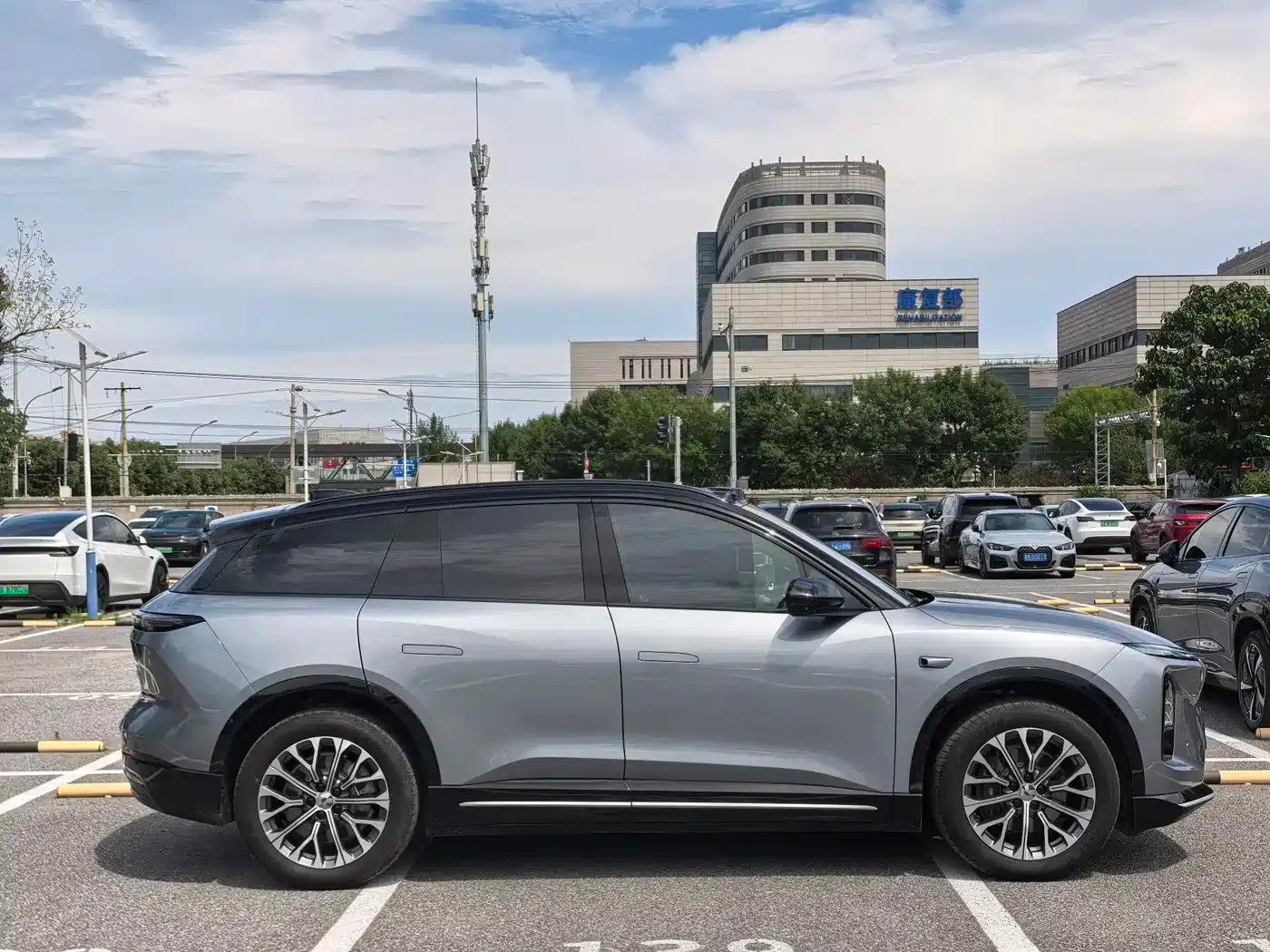 NIO ES6 2025 model 75kWh — миниатюра 8